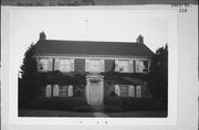 218 16TH ST, a Colonial Revival/Georgian Revival house, built in Racine, Wisconsin in 1940.