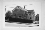 931 MILWAUKEE ST, a Gabled Ell house, built in Racine, Wisconsin in 1865.