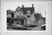 720 PARK AVE, a Queen Anne house, built in Racine, Wisconsin in 1868.
