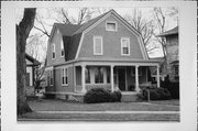 2931 WASHINGTON AVE, a Dutch Colonial Revival house, built in Racine, Wisconsin in 1909.