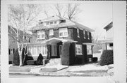 3610 WASHINGTON AVE, a American Foursquare house, built in Racine, Wisconsin in 1920.