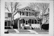 3616 WASHINGTON AVE, a American Foursquare house, built in Racine, Wisconsin in 1920.