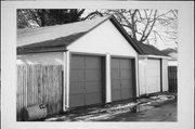 1639-1641 WEST BLVD, a Astylistic Utilitarian Building garage, built in Racine, Wisconsin in .