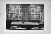 613 S WISCONSIN AVE, a Commercial Vernacular large retail building, built in Racine, Wisconsin in 1903.