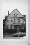 905 WISCONSIN AVE 905 WISCONSIN AVE, a Queen Anne house, built in Racine, Wisconsin in 1899.