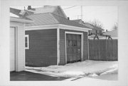 2910 WRIGHT AVE, a Astylistic Utilitarian Building garage, built in Racine, Wisconsin in .
