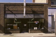130 S MAIN ST, a Commercial Vernacular small retail building, built in Richland Center, Wisconsin in 1928.