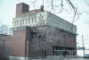 300 S CHURCH ST, a Usonian warehouse, built in Richland Center, Wisconsin in 1917.