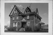 27384 US HIGHWAY 14, a Queen Anne house, built in Richland, Wisconsin in 1901.