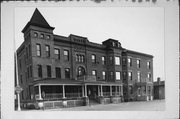213 S CENTRAL AVE, a Romanesque Revival lodging-hotel, built in Richland Center, Wisconsin in 1873.