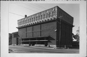 300 S CHURCH ST, a Usonian warehouse, built in Richland Center, Wisconsin in 1917.