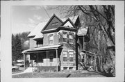 836 W SEMINARY ST, a Queen Anne house, built in Richland Center, Wisconsin in 1899.