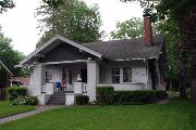 922 N BROADWAY 922 N BROADWAY, a Bungalow house, built in De Pere, Wisconsin in 1915.
