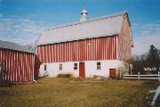 6104 STATE HIGHWAY 35 6104 STATE HIGHWAY 35, a Astylistic Utilitarian Building barn, built in La Crosse, Wisconsin in .