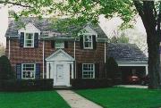 4133 MANDAN CRES, a Colonial Revival/Georgian Revival house, built in Madison, Wisconsin in 1929.