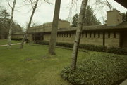 7111 N BARNETT LN, a Usonian house, built in Fox Point, Wisconsin in 1948.