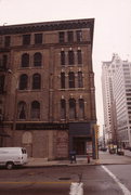 331 E WISCONSIN AVE, a Italianate large retail building, built in Milwaukee, Wisconsin in 1867.