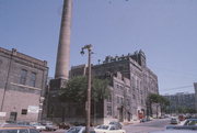 C. 302 E HIGHLAND AVE, a Commercial Vernacular brewery/distillery/winery, built in Milwaukee, Wisconsin in 1904.