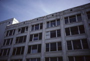 331 W WISCONSIN AVE, a Chicago Commercial Style large retail building, built in Milwaukee, Wisconsin in 1895.