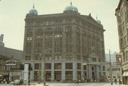 135 W WELLS ST, a Neoclassical/Beaux Arts large office building, built in Milwaukee, Wisconsin in 1896.