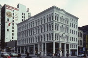 205 E WISCONSIN AVE, a Italianate retail building, built in Milwaukee, Wisconsin in 1860.