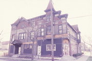 537-541 W CLARKE ST, a Queen Anne meeting hall, built in Milwaukee, Wisconsin in 1890.