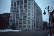 320 E BUFFALO AVE, a Commercial Vernacular industrial bldg/manufacturing facility, built in Milwaukee, Wisconsin in 1922.