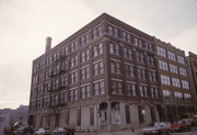 181-183 N MILWAUKEE (A.K.A. 333 E CHICAGO ST), a Commercial Vernacular industrial bldg/manufacturing facility, built in Milwaukee, Wisconsin in 1900.