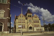 2215 N PALMER ST, a Queen Anne elementary, middle, jr.high, or high, built in Milwaukee, Wisconsin in 1894.
