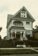 1840 N Dr. William Finlayson St (AKA 1840 N 5TH ST), a Queen Anne duplex/two-flat, built in Milwaukee, Wisconsin in 1892.