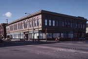 504 W NATIONAL AVE, a Neoclassical/Beaux Arts tavern/bar, built in Milwaukee, Wisconsin in 1901.