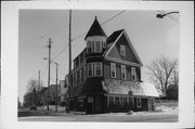 3431 E PLANKINTON AVE, a Queen Anne tavern/bar, built in Cudahy, Wisconsin in 1894.