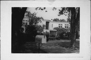 8041 N GRAY LOG LN, a Art/Streamline Moderne house, built in Fox Point, Wisconsin in 1939.