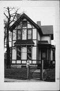 1830 N 1ST ST, a Queen Anne house, built in Milwaukee, Wisconsin in 1890.