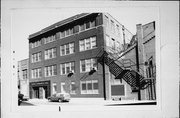 1320 S 1ST ST, a Twentieth Century Commercial industrial building, built in Milwaukee, Wisconsin in 1918.