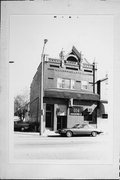 812-814 S 2ND ST, a Queen Anne tavern/bar, built in Milwaukee, Wisconsin in 1886.