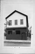 1517 S 2ND ST, a Front Gabled tavern/bar, built in Milwaukee, Wisconsin in .