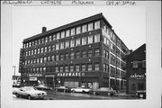 1311-1325 N Martin L King Jr Dr (N 3 St), a Twentieth Century Commercial large retail building, built in Milwaukee, Wisconsin in 1909.