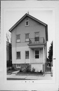 1746 S 3RD ST, a Front Gabled duplex, built in Milwaukee, Wisconsin in .