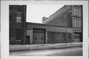 1303 N Vel R. Phillips Ave (AKA 1303 N 4TH ST), a Astylistic Utilitarian Building garage (residential), built in Milwaukee, Wisconsin in 1920.