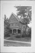 2118-20 S 7TH ST, a Front Gabled house, built in Milwaukee, Wisconsin in 1909.