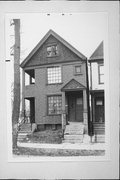 1140-42 N 15TH ST, a Queen Anne house, built in Milwaukee, Wisconsin in 1893.