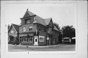 1537-1539 S 16TH ST, a Queen Anne retail building, built in Milwaukee, Wisconsin in 1900.