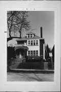 928-930 N 20TH ST, a Craftsman duplex/two-flat, built in Milwaukee, Wisconsin in 1888.