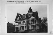 1133-1139 N 20TH ST, a Queen Anne duplex/two-flat, built in Milwaukee, Wisconsin in 1898.