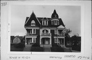 1133-1139 N 20TH ST, a Queen Anne duplex/two-flat, built in Milwaukee, Wisconsin in 1898.