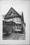 1123 N 21ST ST, a Queen Anne house, built in Milwaukee, Wisconsin in 1899.