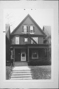 1128 N 21ST ST, a Queen Anne house, built in Milwaukee, Wisconsin in 1898.