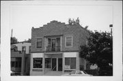 2647-2649 N 27TH ST, a Commercial Vernacular retail building, built in Milwaukee, Wisconsin in 1909.