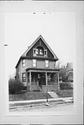 1220 N 31ST ST 1220 N 31ST ST, a Queen Anne house, built in Milwaukee, Wisconsin in 1904.